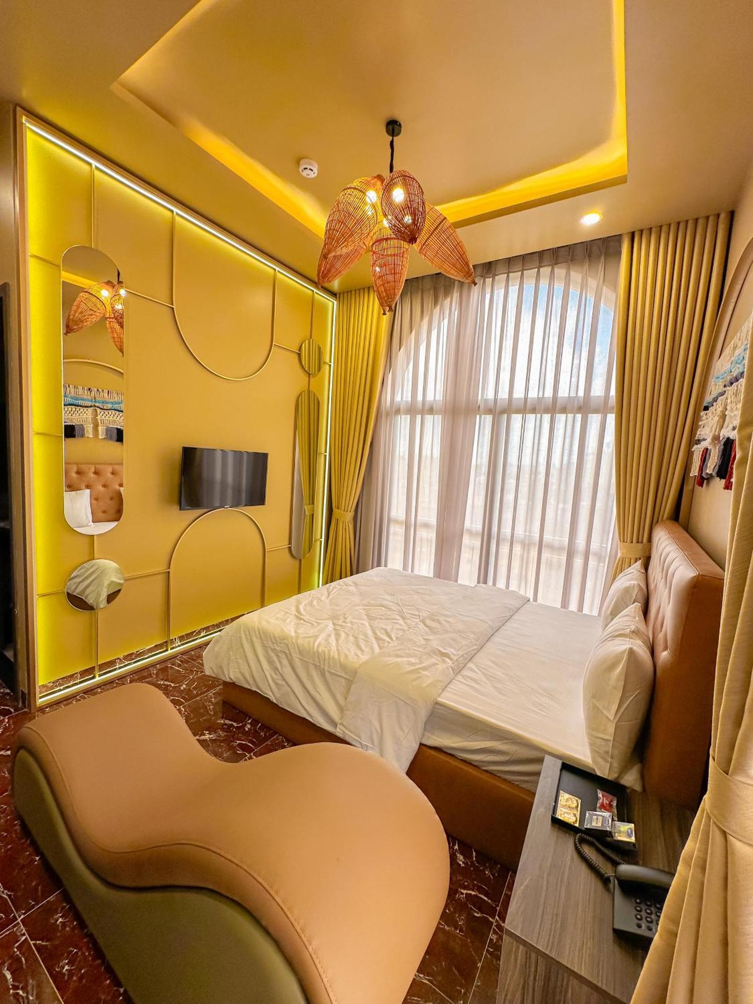 Tuyet Suong Hotel Quảng Ngãi Eksteriør billede